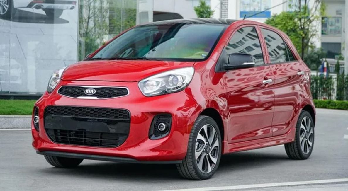 KIA Morning là mẫu ô tô 4 chỗ kích thước nhỏ gọn, giá thành dễ tiếp cận tại Việt Nam
