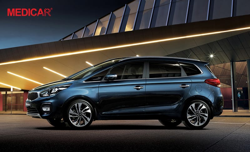 Kia Rondo, một mẫu xe đa dụng compact, đôi khi được sử dụng như xe KN 4 chỗ gia đình