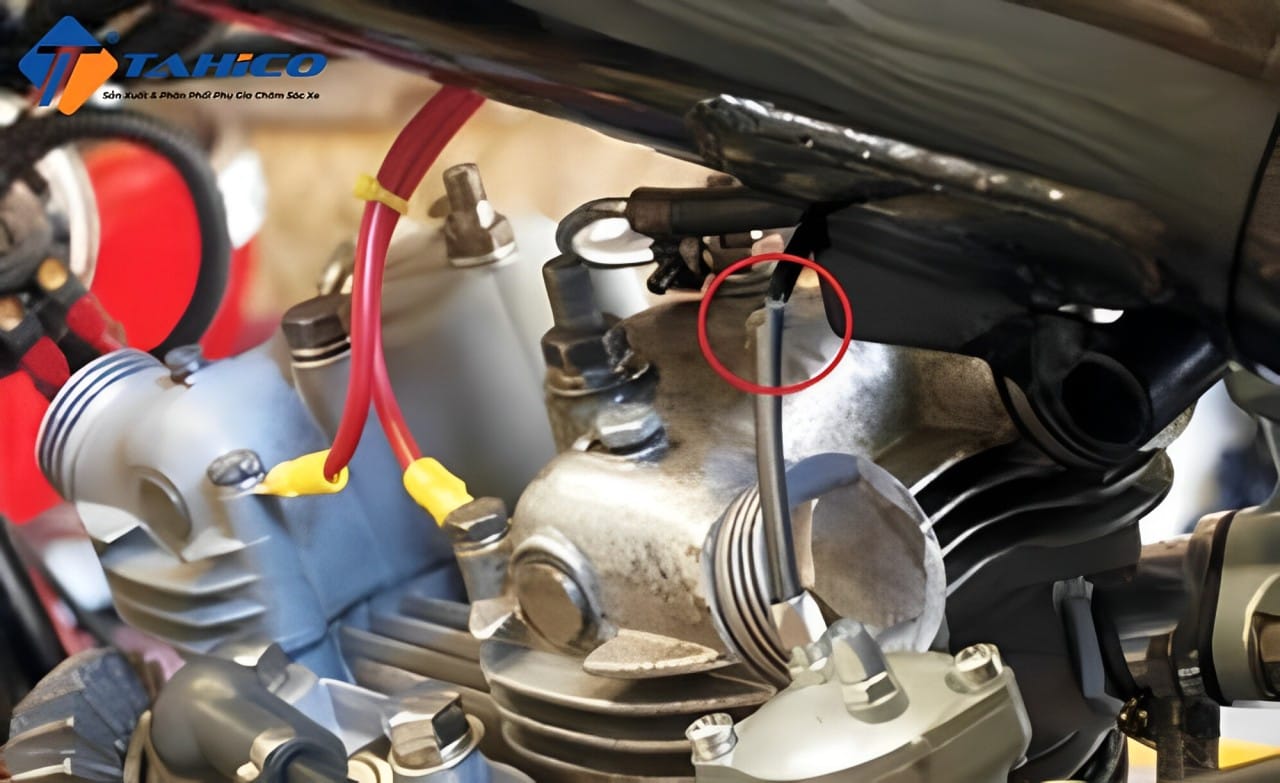 Kiểm tra ống dẫn xăng và lọc xăng khi xe Wave bị hụt ga