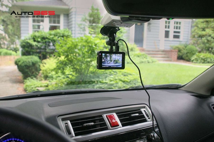 Lắp camera hành trình sẽ giúp tài xế tránh khỏi vi phạm giao thông