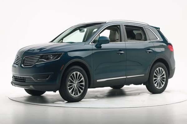 Lincoln MKX có thiết kế tinh tế và bắt mắt