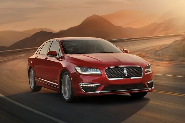 Lincoln MKZ đại diện cho sự đẳng cấp và hiện đại