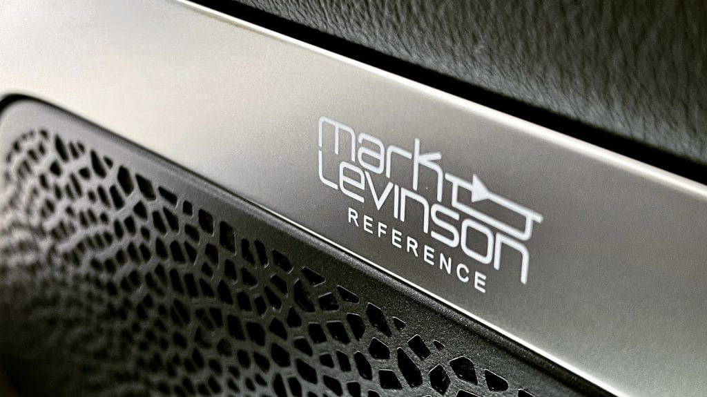 Loa Mark Levinson cao cấp trong hệ thống âm thanh 25 loa trên Lexus LX600 7 chỗ, mang lại trải nghiệm âm thanh sống động.