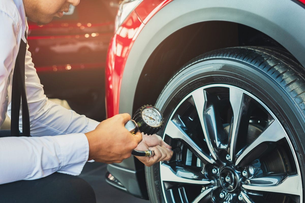 Lợi ích của việc trang bị bộ cảm biến áp suất lốp cho xe ô tô