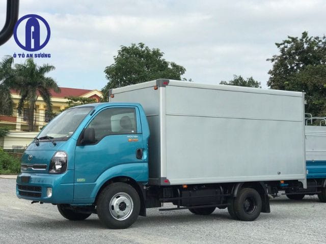 Lợi ích và ưu điểm khi mua xe tải 2.4 tấn cũ đã qua sử dụng