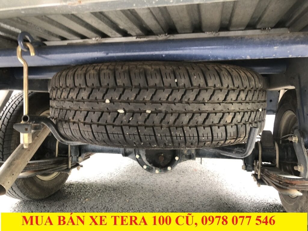 Lốp dự phòng xe tải Teraco 100 cũ chưa qua sử dụng