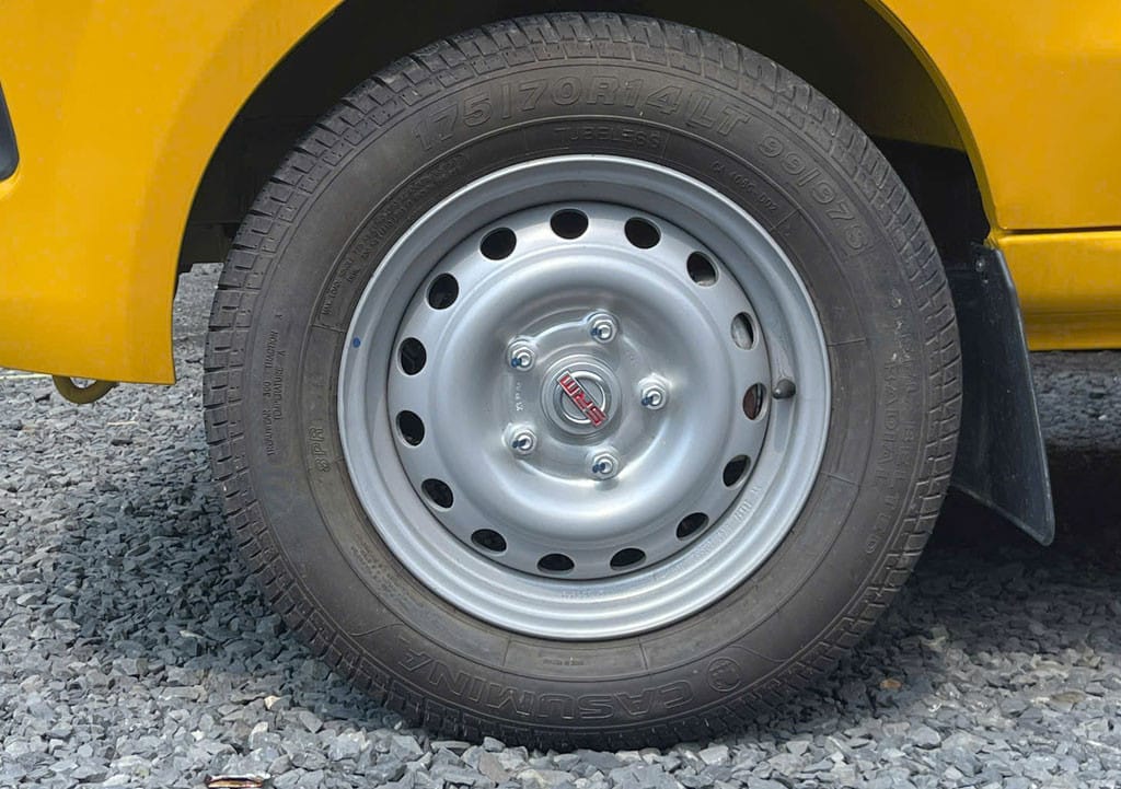 Lốp xe 175/70R14 của xe tải SRM 990kg