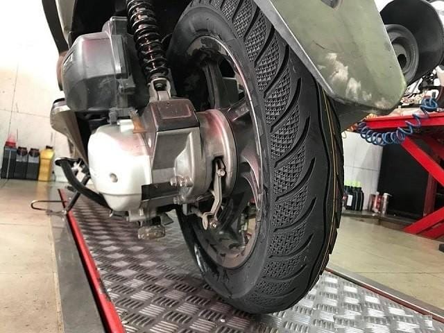 Lốp xe máy Honda PCX