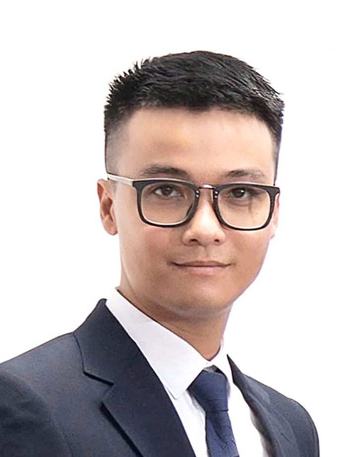 Luật sư Mai Trần chia sẻ kinh nghiệm về thủ tục đăng ký xe biển vàng cho xe kinh doanh vận tải.