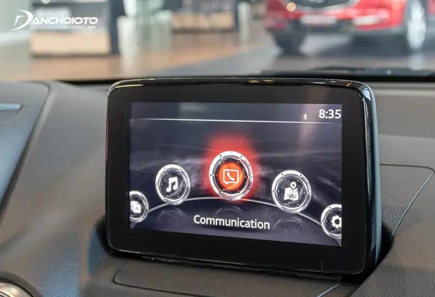 Màn hình cảm ứng 7 inch tích hợp Mazda Connect trên Mazda 2, nâng tầm giải trí