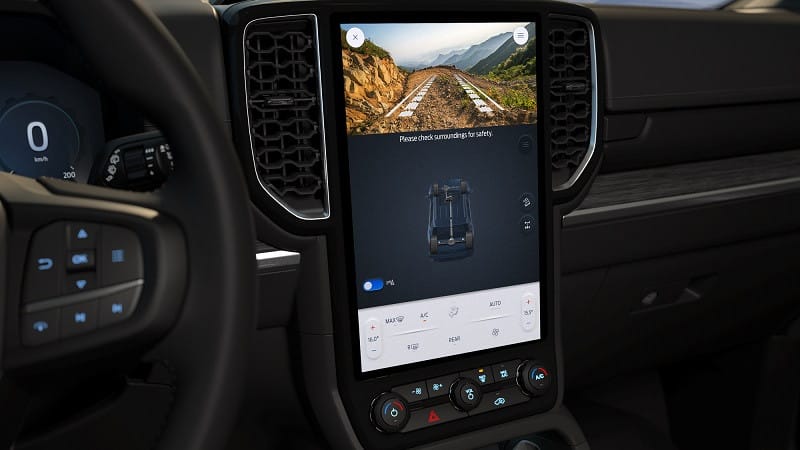 Màn hình giải trí Ford Everest 2025
