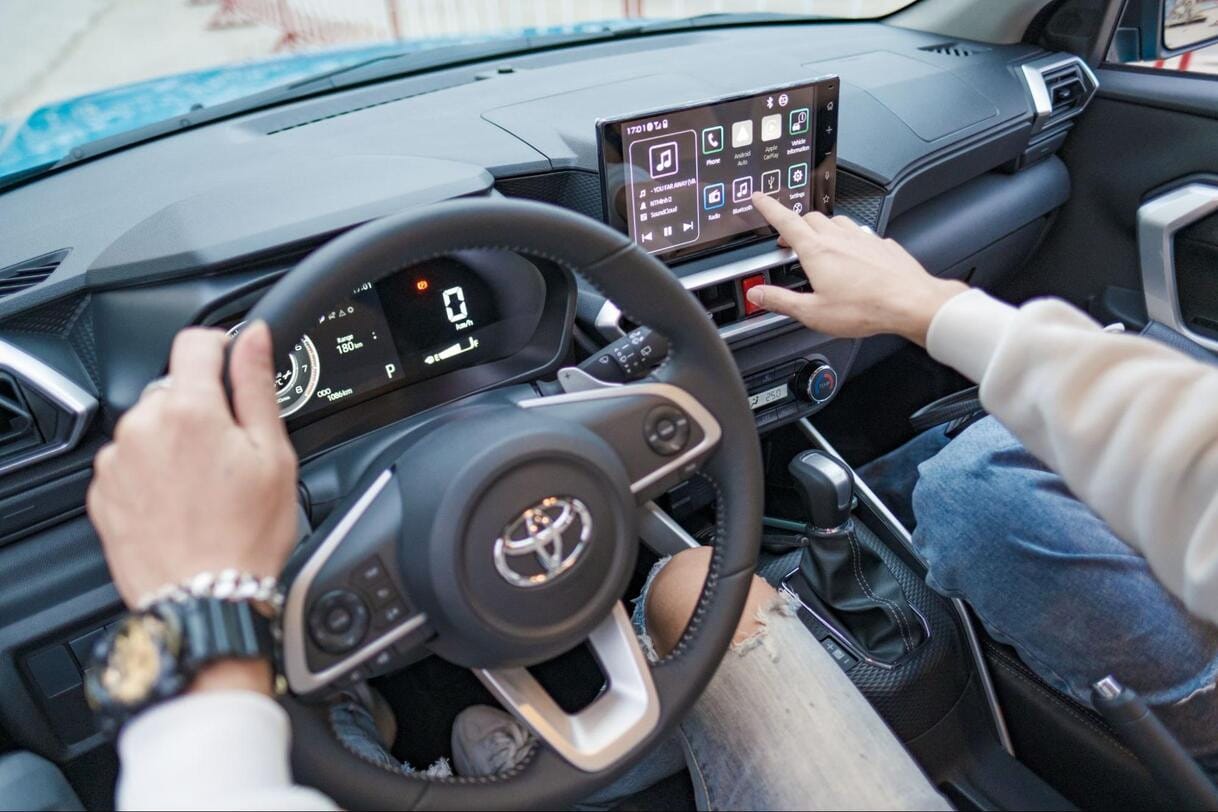 Màn hình giải trí kỹ thuật số trên Toyota Raize