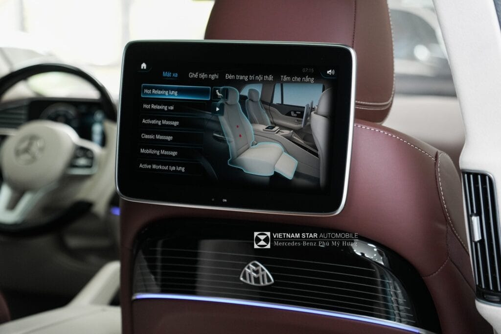 Màn hình giải trí riêng biệt và tính năng massage trên ghế sau GLS 480 Maybach