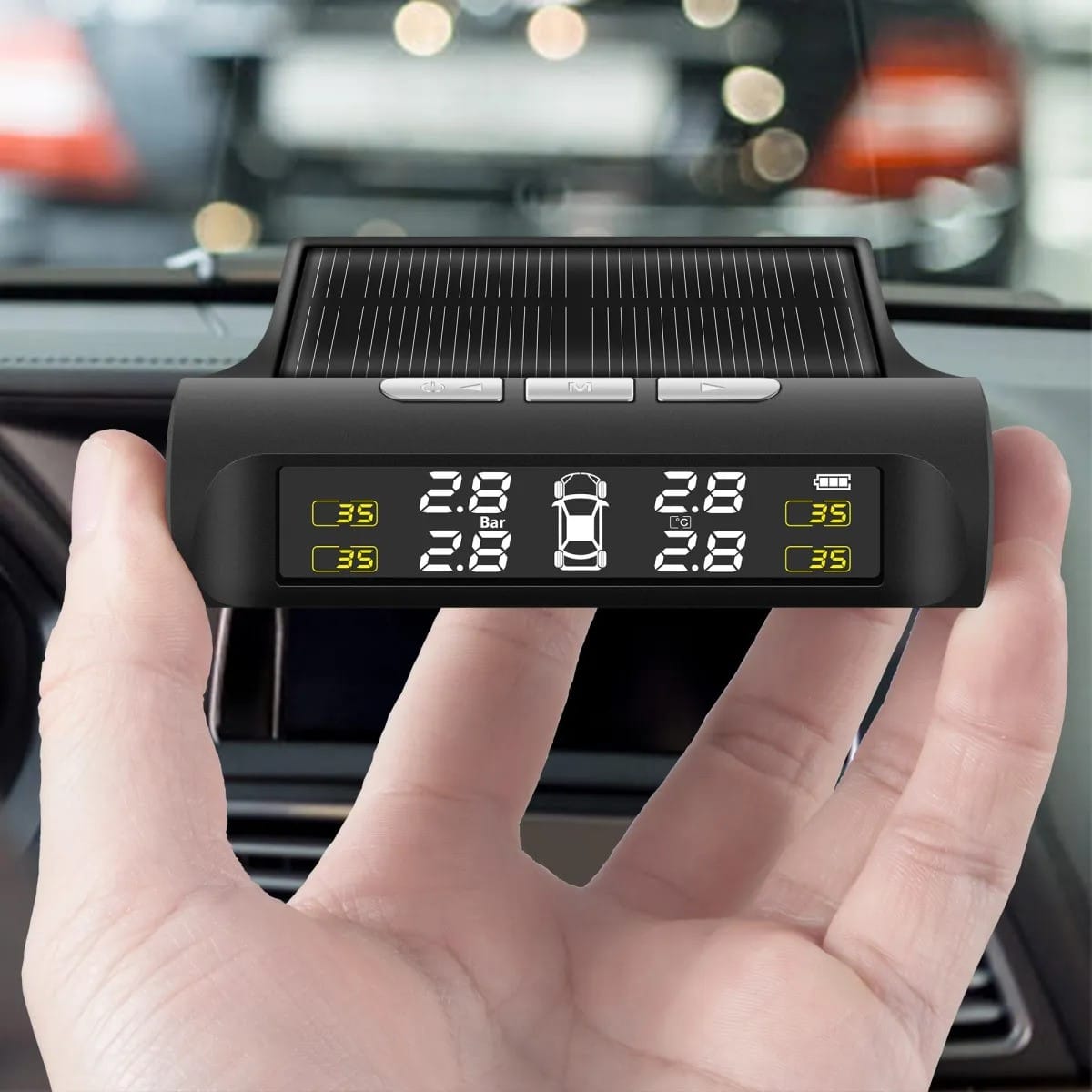 Màn hình hiển thị cảm biến áp suất lốp rời trên bảng taplo xe ô tô