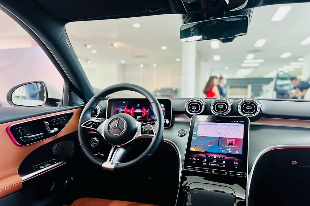Màn hình kỹ thuật số Mercedes C200 Avantgarde