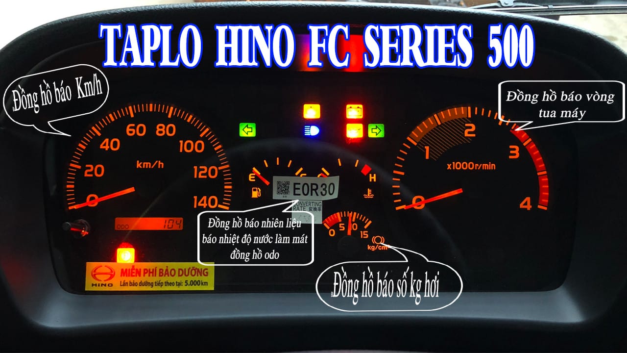 Màn hình táp lô của dòng xe tải Hino FC thuộc series 500