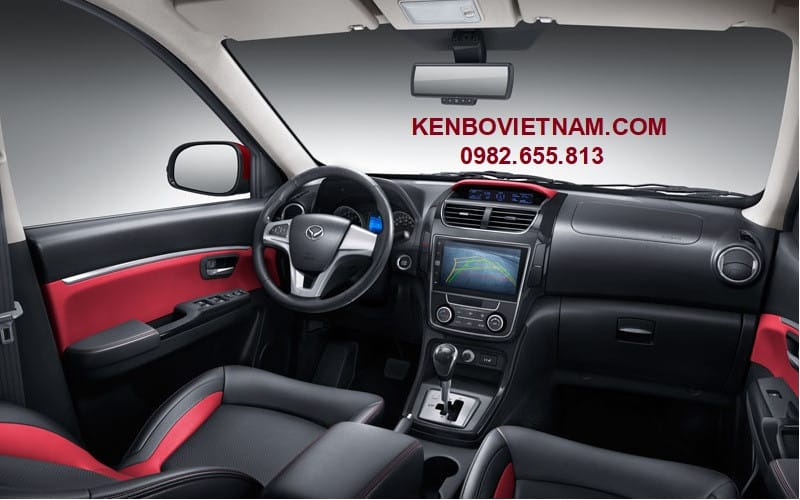 Mặt taplo tiện nghi của xe 7 chỗ