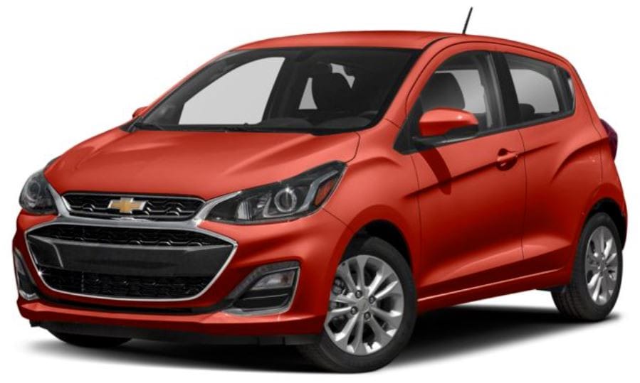 Mẫu xe Chevrolet Spark, dù không còn kinh doanh tại Việt Nam, vẫn là xe ô tô 4 chỗ cũ được ưa chuộng