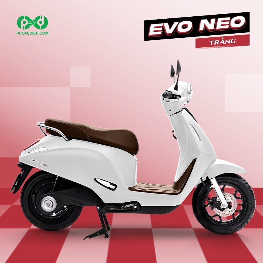 Mẫu xe điện VinFast Evo Neo màu trắng thanh lịch, nổi bật giữa đường phố