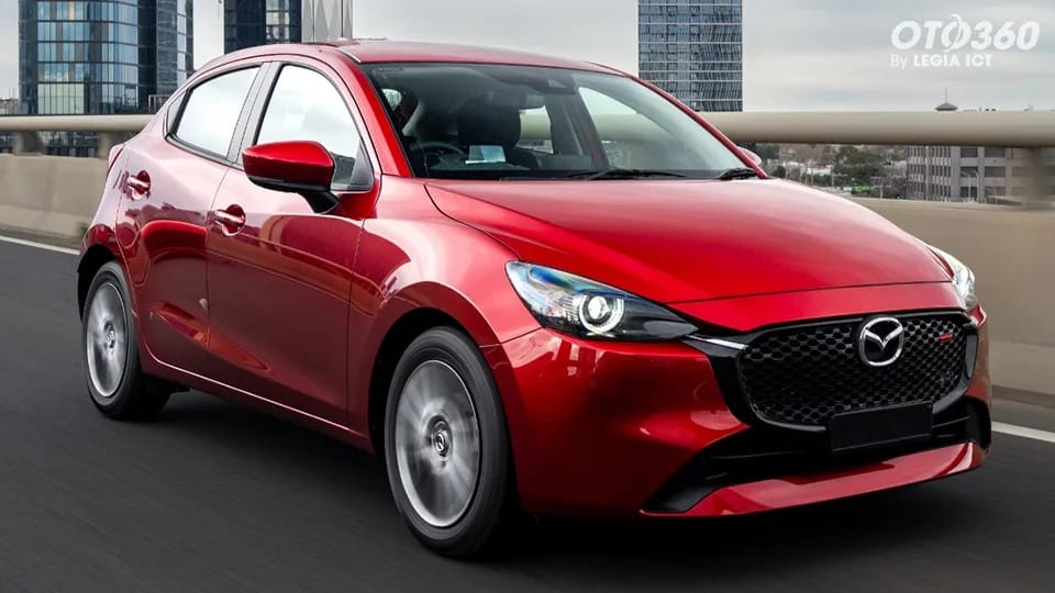 Mẫu xe Mazda 2 Sport Hatchback phong cách tại showroom Mazda Phú Mỹ Hưng