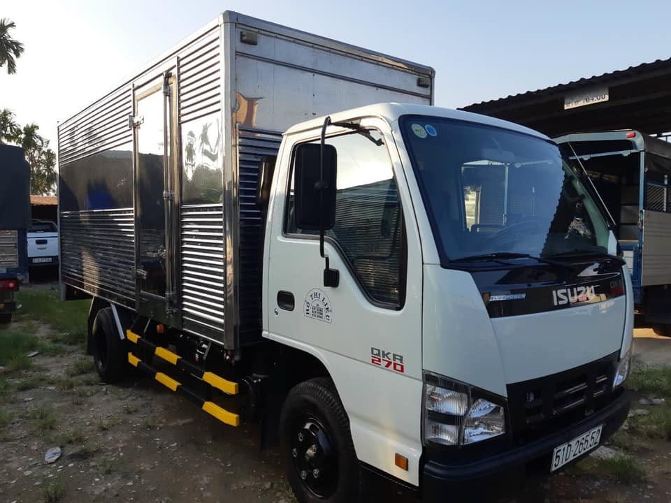 Mẫu xe tải Isuzu QKR270 1.9t đời 2018 đã qua sử dụng