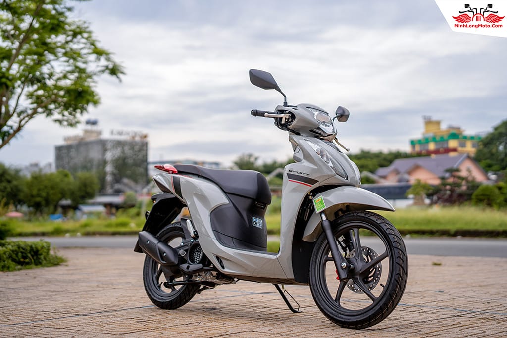 Mẫu xe tay ga Honda Vision phiên bản thể thao màu xám xi măng, đầy cá tính cho nam giới