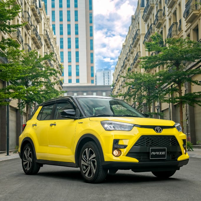 Mẫu xe Toyota Raize gầm cao năng động di chuyển linh hoạt trong đô thị