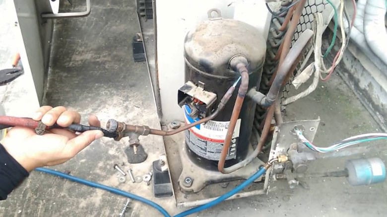 Máy nén điều hòa bị hỏng khiến điều hòa không mát