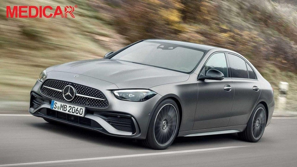 Mercedes-Benz C-Class với đèn pha LED hiện đại
