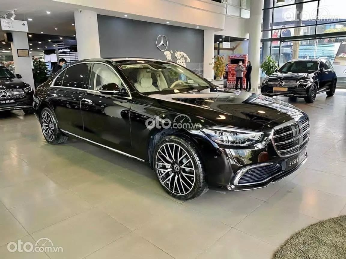 Mercedes-Benz S 450 ngoại hình sang trọng