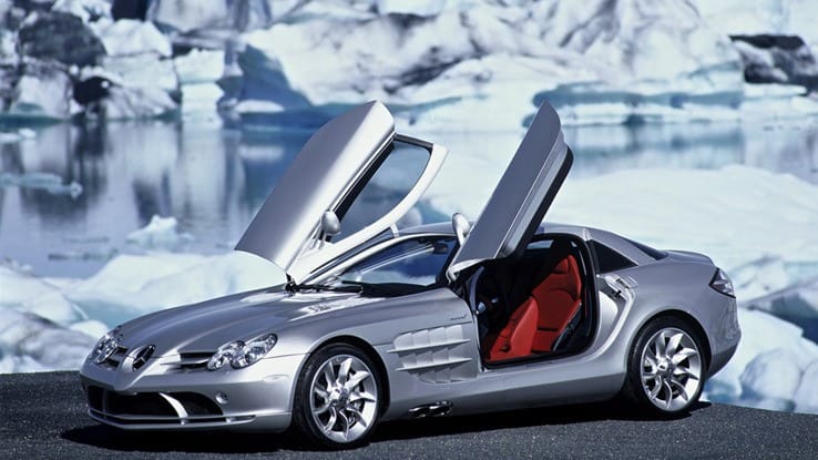 Mercedes-Benz SLR McLaren siêu xe màu bạc