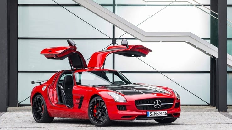 Mercedes-Benz SLS AMG GT Final Edition với cửa cánh chim