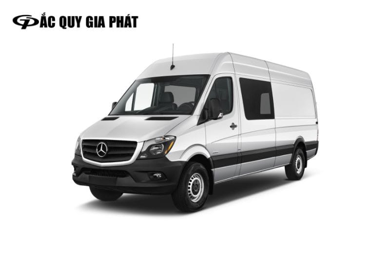 Mercedes-Benz Sprinter 16 chỗ với chiều cao ấn tượng