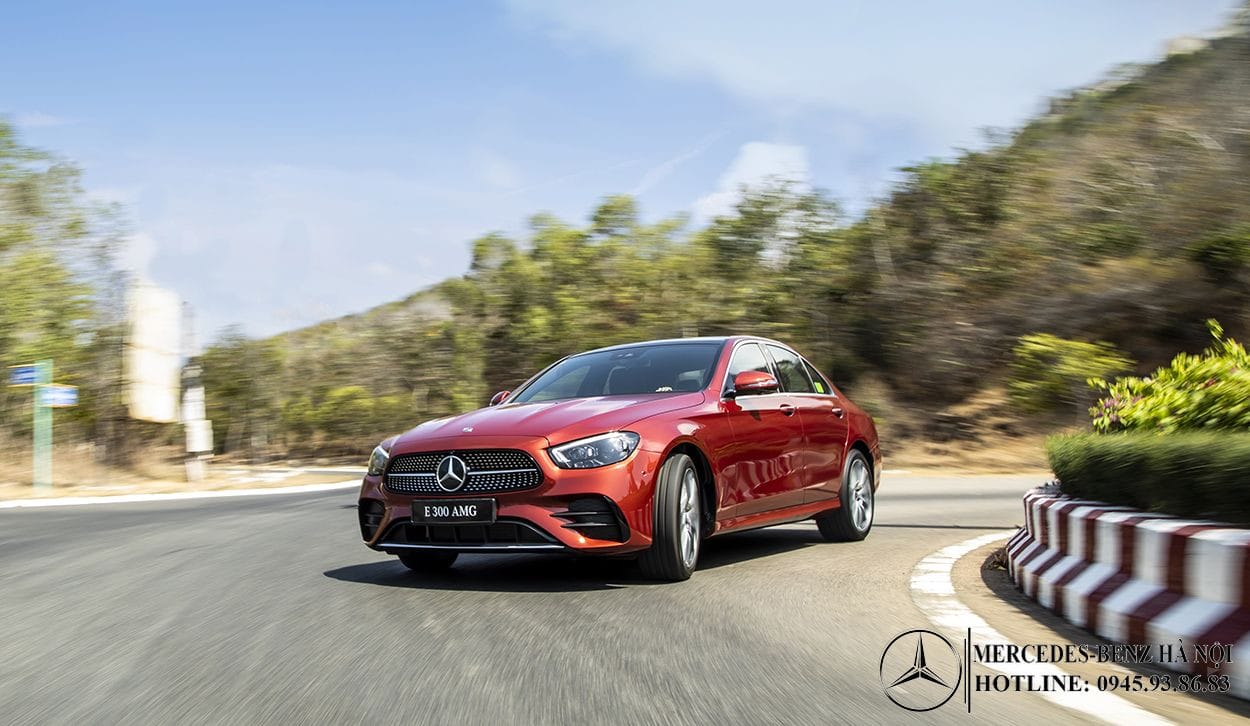 Mercedes E-Class sang trọng với bảng giá xe Mec cạnh tranh