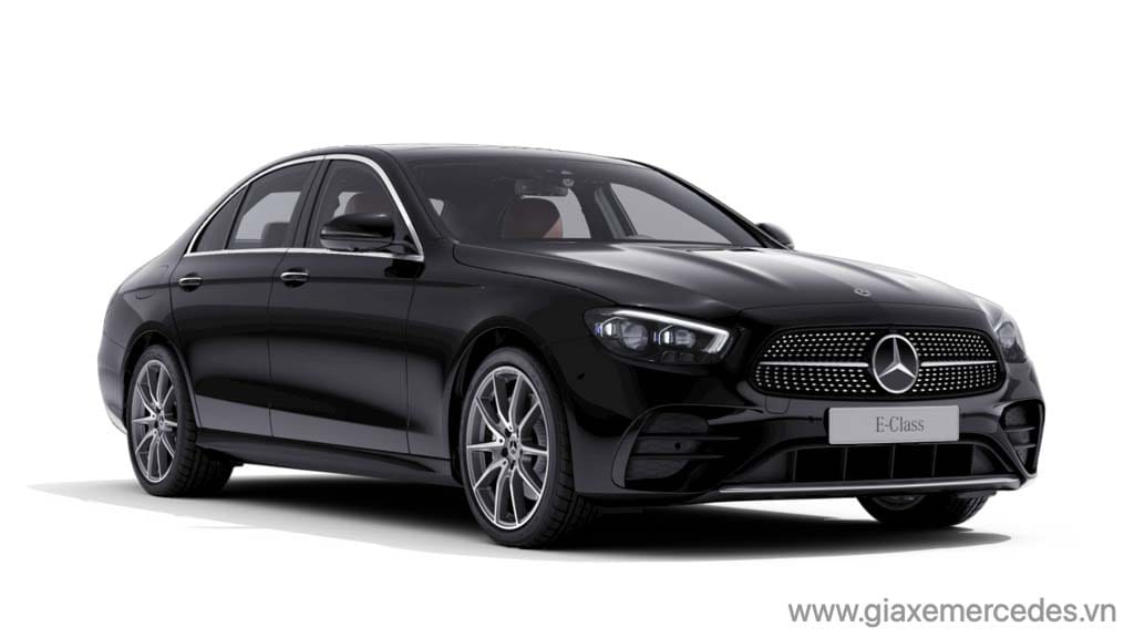 Mercedes E300 AMG màu Đen huyền bí