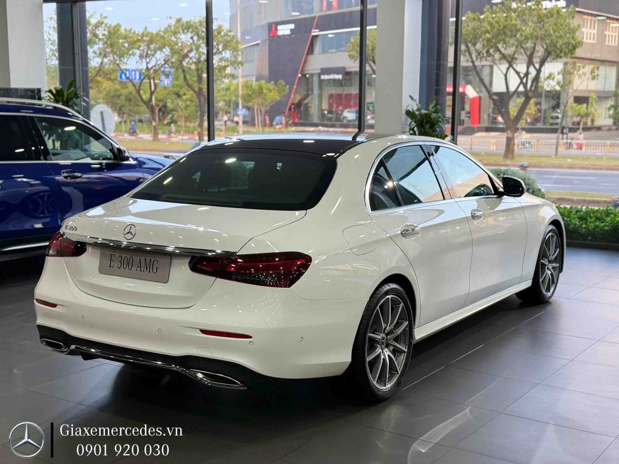 Mercedes E300
