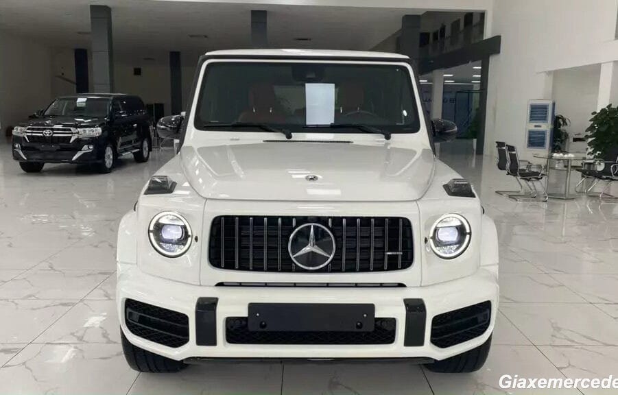 Mercedes G63 giá bao nhiêu với màu trắng hiện đại