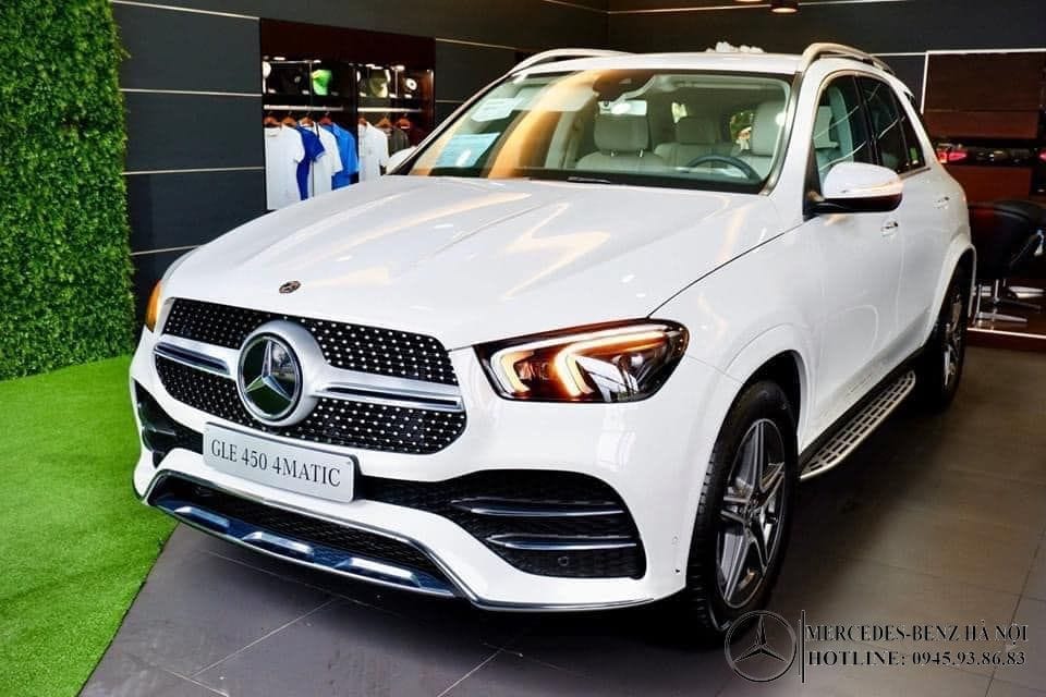 Mercedes GLE 450 4Matic mạnh mẽ cùng bảng giá xe Mec ưu đãi