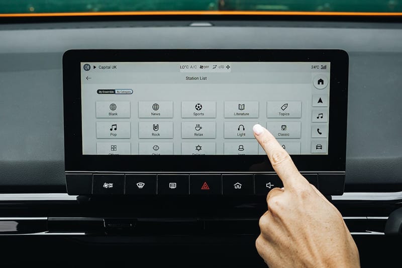 MG4 EV, mẫu xe điện 5 chỗ với thiết kế hiện đại và công nghệ tiên tiến