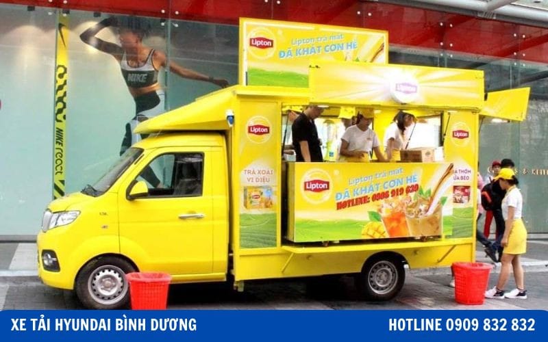 Mô hình xe tải Hyundai bán đồ uống tiện lợi