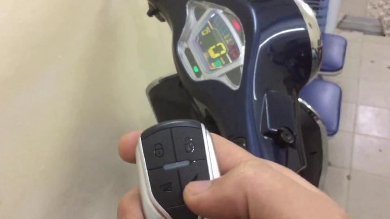 Mô tả các nút chức năng trên chìa khóa Smartkey xe đạp điện