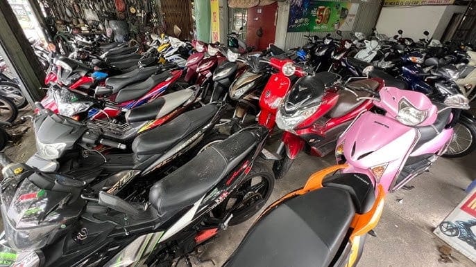 Mua bán xe cũ không sang tên: Bị phạt bao nhiêu? Rủi ro thế nào?