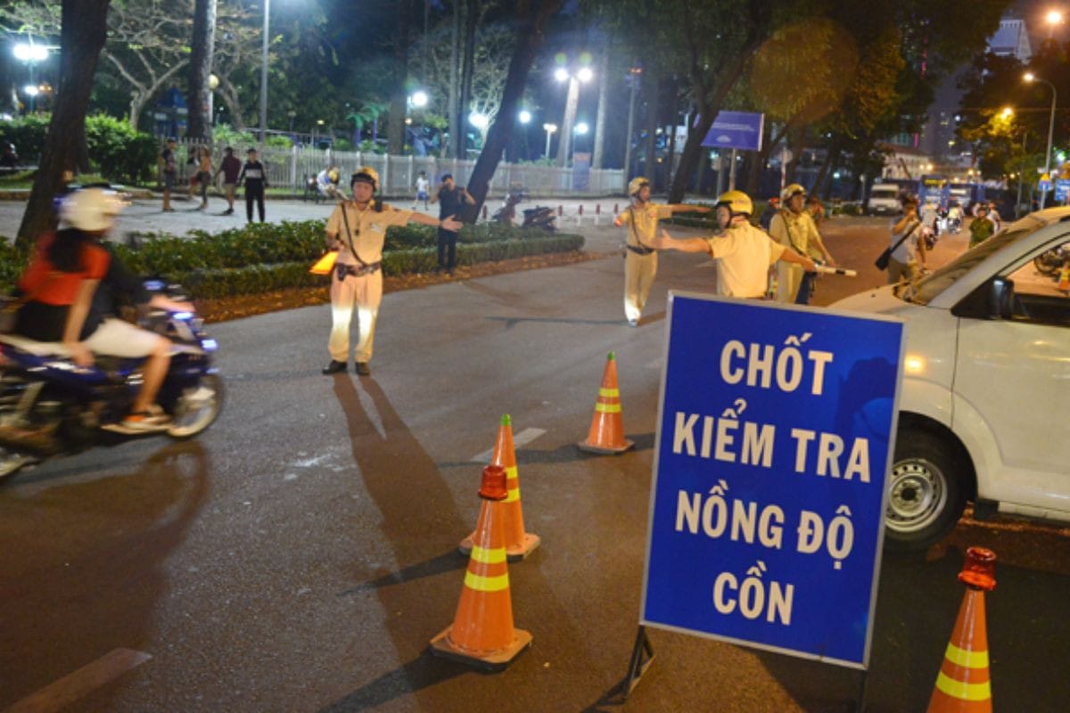 Mức phạt nồng độ cồn 0 25 đến 0 4 phạt bao nhiêu và các trường hợp bị xử lý