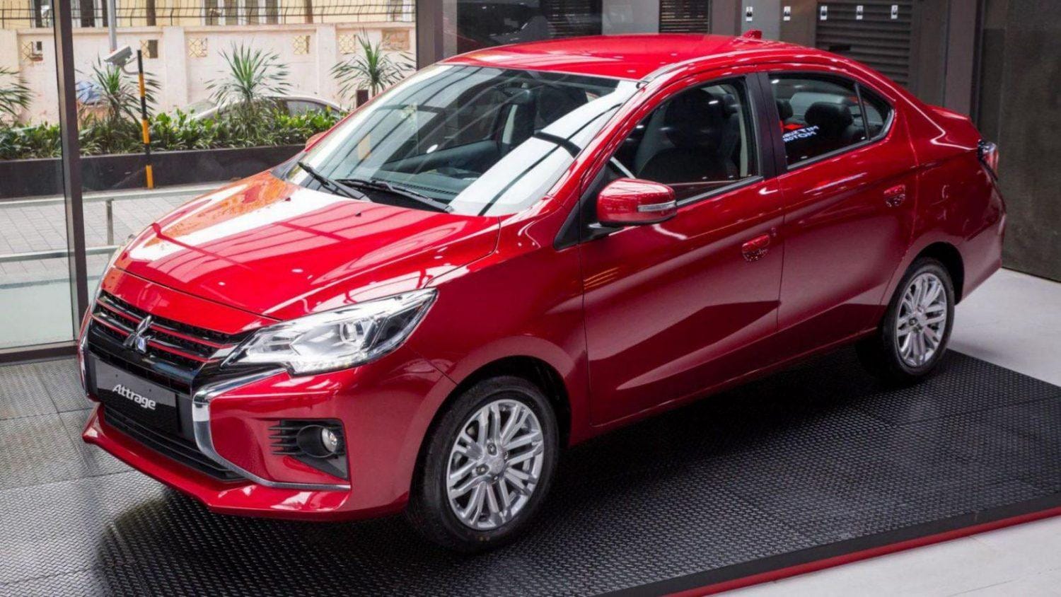 Ngoại thất Mitsubishi Attrage tổng thể từ góc nhìn phía sau