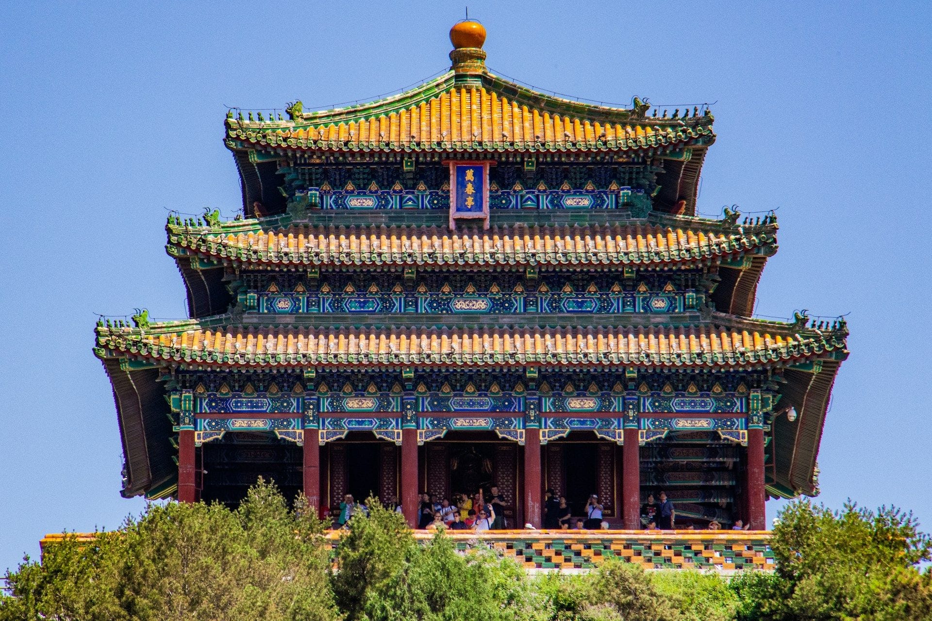 Ngôi chùa cổ kính nằm trong khuôn viên Di Hòa Viên, điểm đến lịch sử tại Beijing
