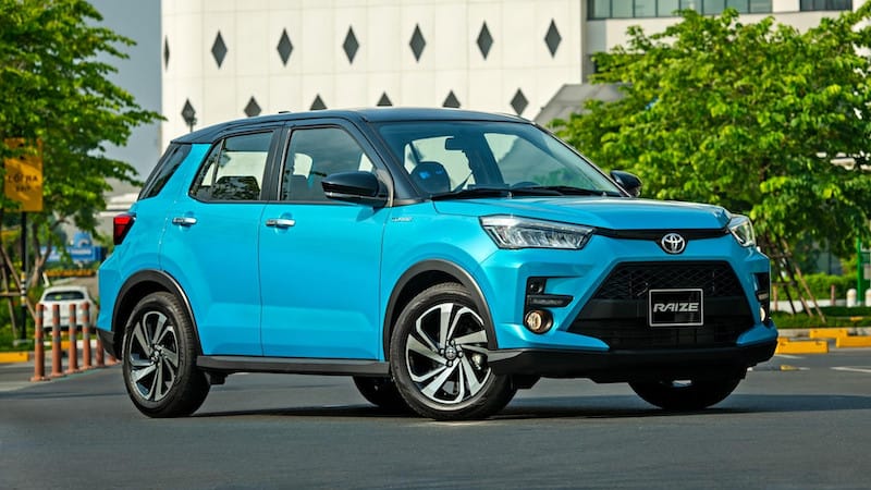 Người lái xe cẩn thận để giữ độ bền cho xe