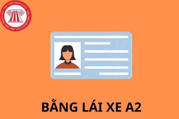 Người lái xe kiểm tra bằng A2 để điều khiển xe mô tô phân khối lớn