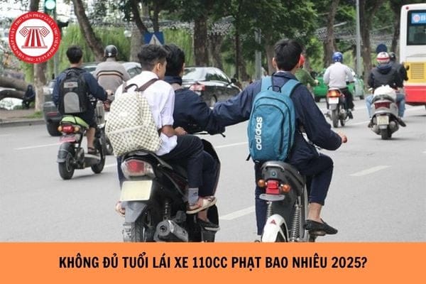 Người trẻ chưa đủ tuổi điều khiển xe mô tô 110cc và nguy cơ bị xử phạt giao thông.