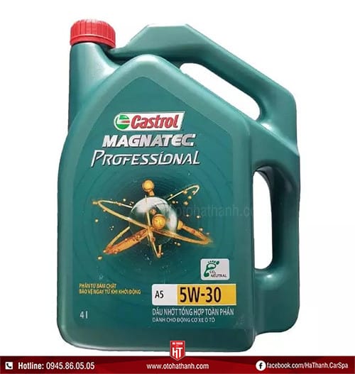 Nhớt xe ô tô Castrol 5W30 phổ biến cho động cơ