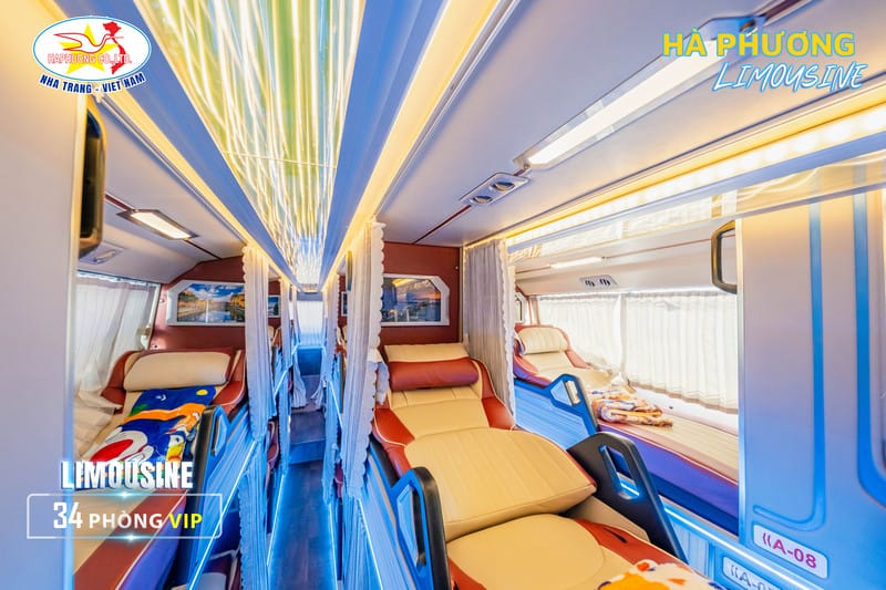 Nội thất bên trong phòng riêng tư trên xe giường nằm 34 phòng VIP của Hạnh Cafe, với không gian thoải mái.